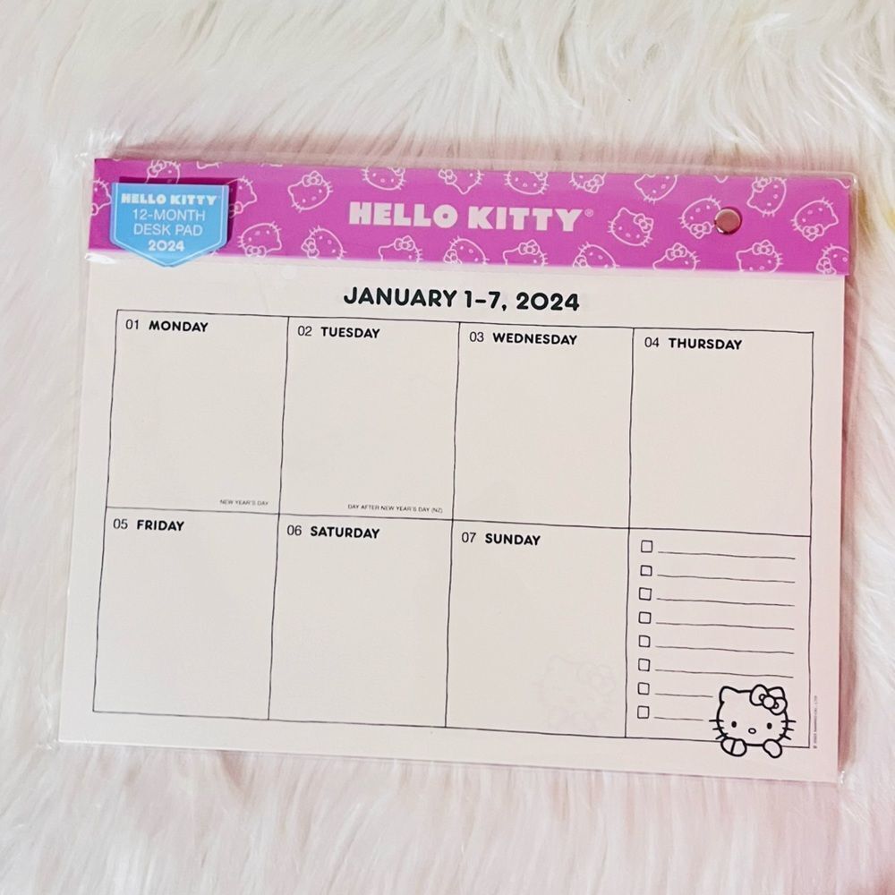 Hello Kitty 12 Month Desk Calendar